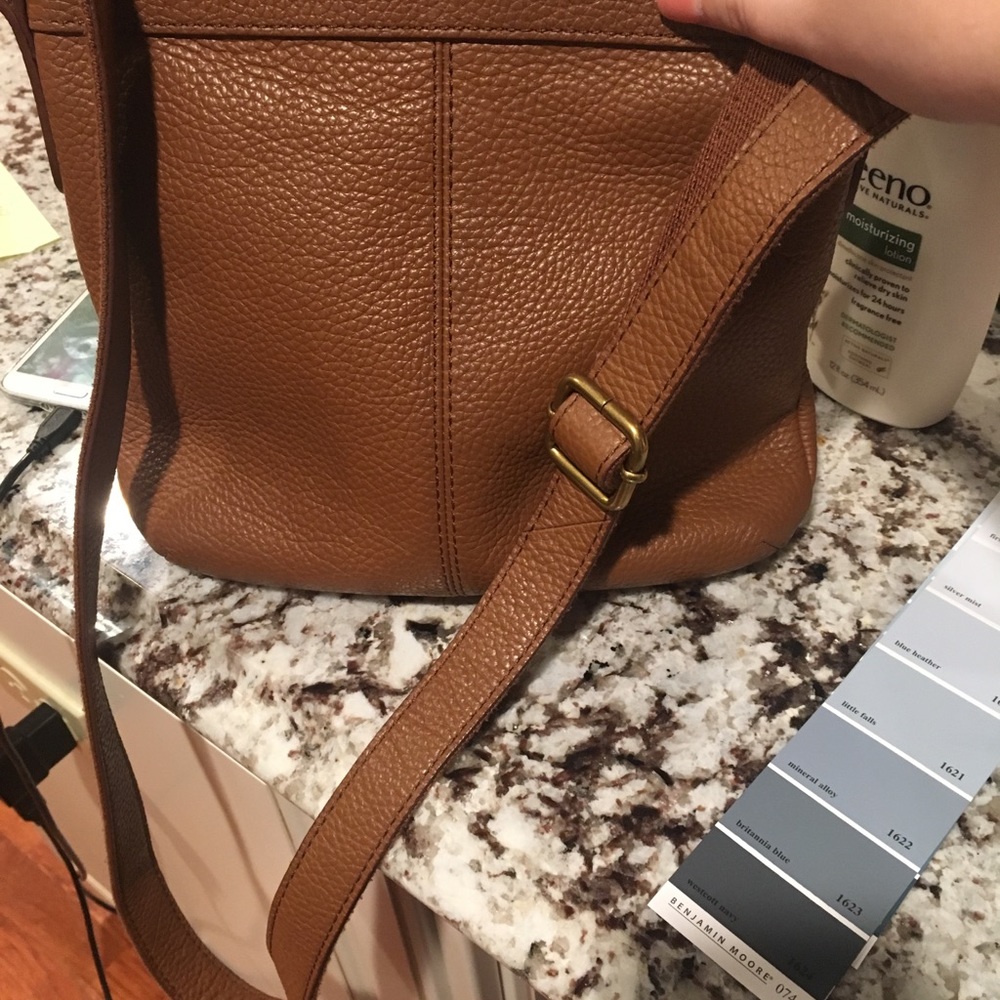 Fossil cross body bag